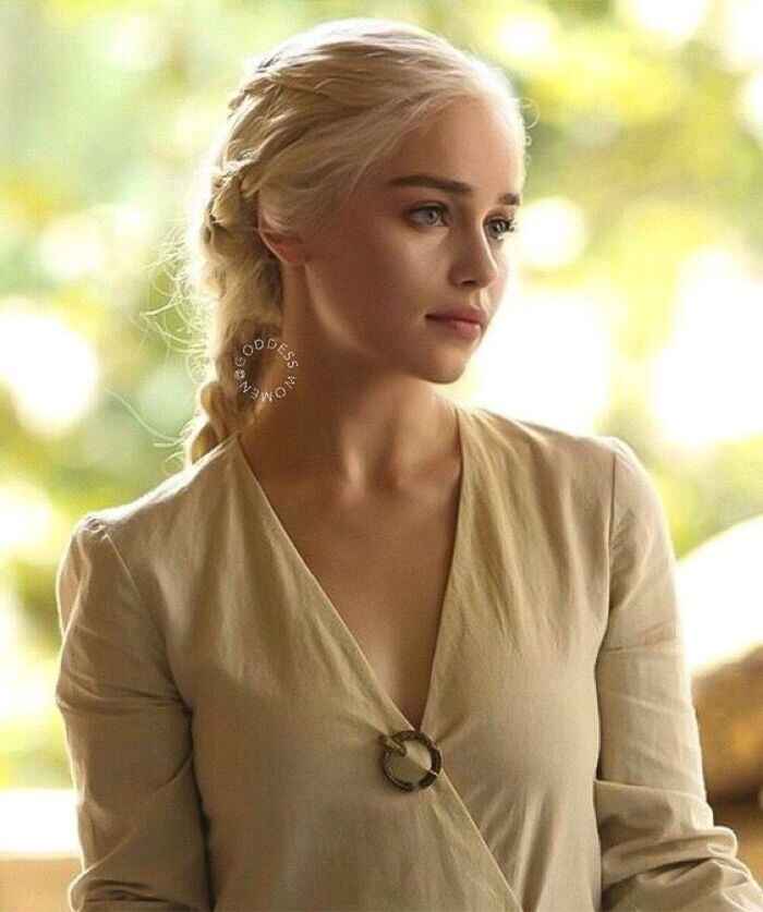 Daenerys Targaryen, Emilia Clarke. Game of Thrones